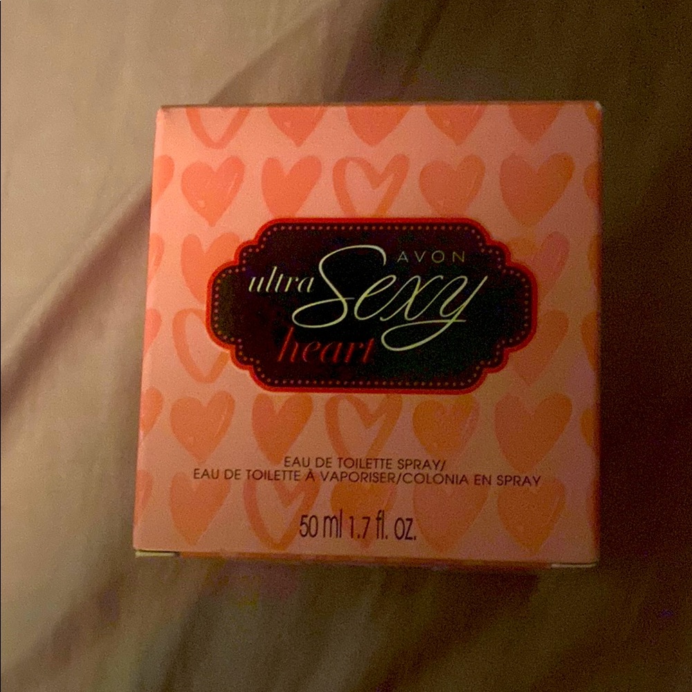 Avon Ultra Sexy Heart Eau de Toilette Spray - Pink
